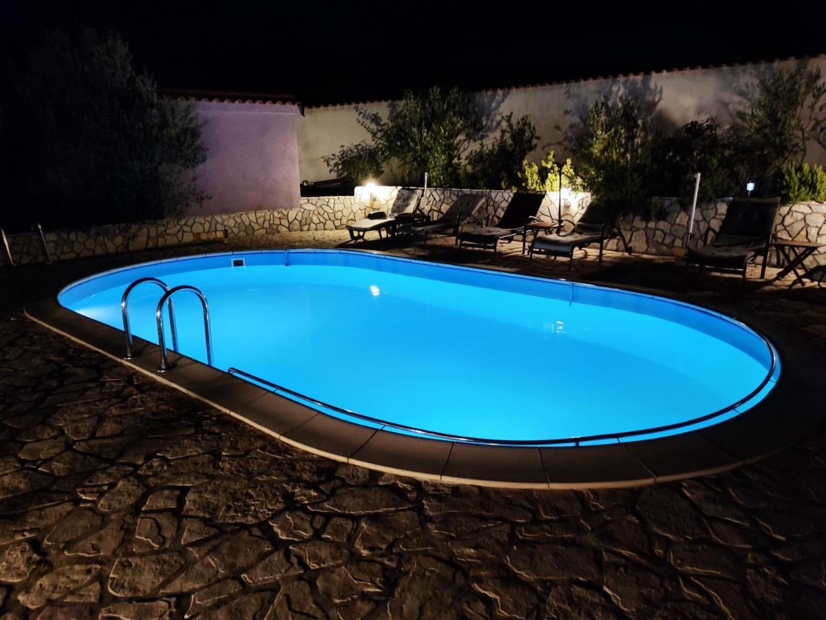 Apartmani Sabira Novi Vinodolski Kültér fotó