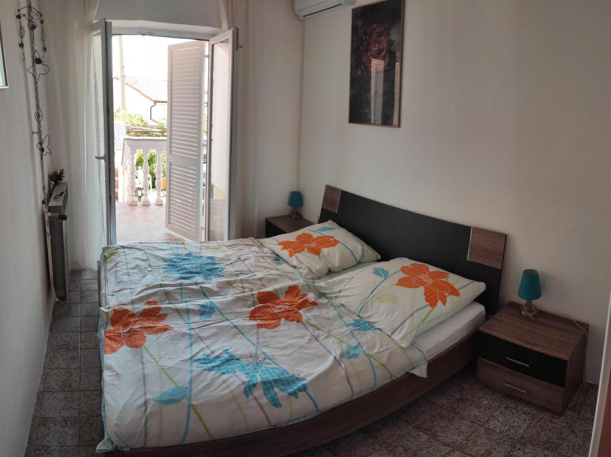 Apartmani Sabira Novi Vinodolski Kültér fotó