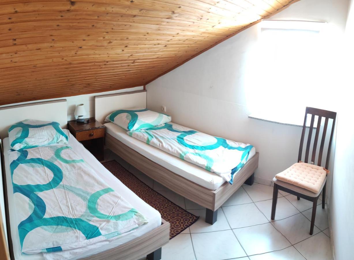 Apartmani Sabira Novi Vinodolski Kültér fotó