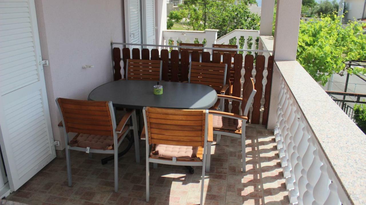 Apartmani Sabira Novi Vinodolski Kültér fotó